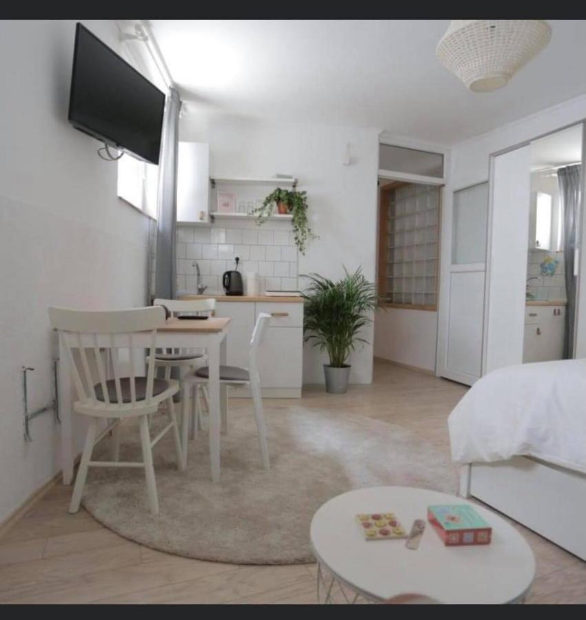 Studio Apartments Siesta Saraievo Exterior foto
